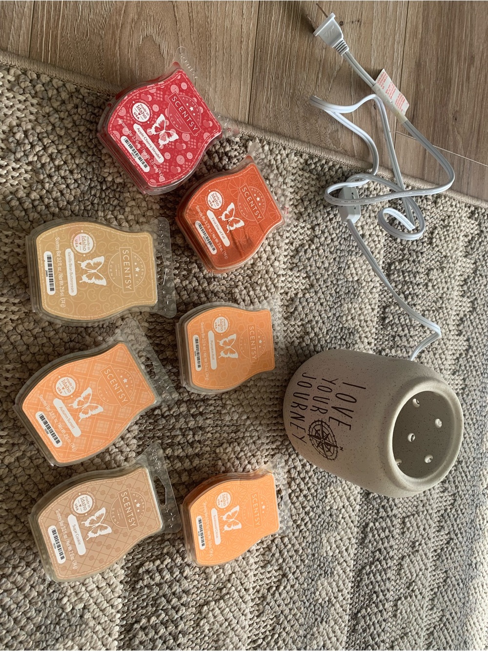 Scentsy Ceramic Warmer with Wax Bars - Love Your Journey